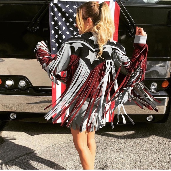 Understated Leather American Woman Fringe Jacket - Picture 7 of 13